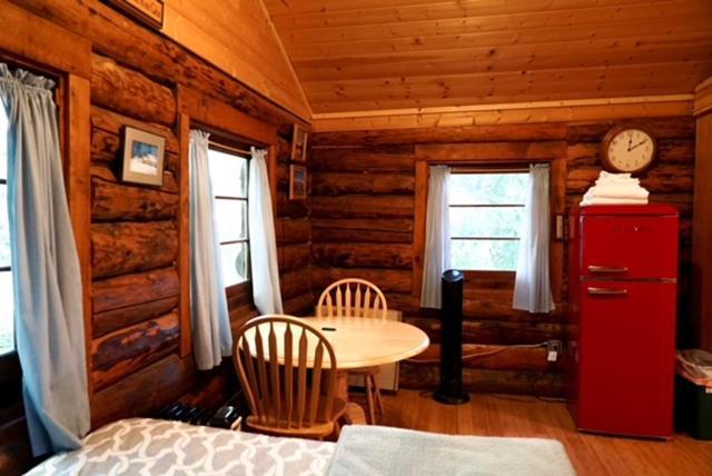 Hope Alaska'S Bear Creek Lodge Exterior photo