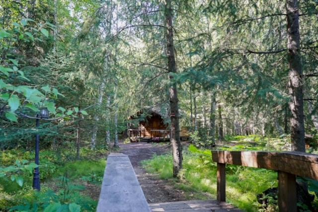 Hope Alaska'S Bear Creek Lodge Exterior photo