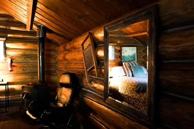Hope Alaska'S Bear Creek Lodge Exterior photo